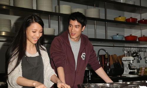 李靓蕾事件网友吃瓜,网友热议，真相背后引人深思